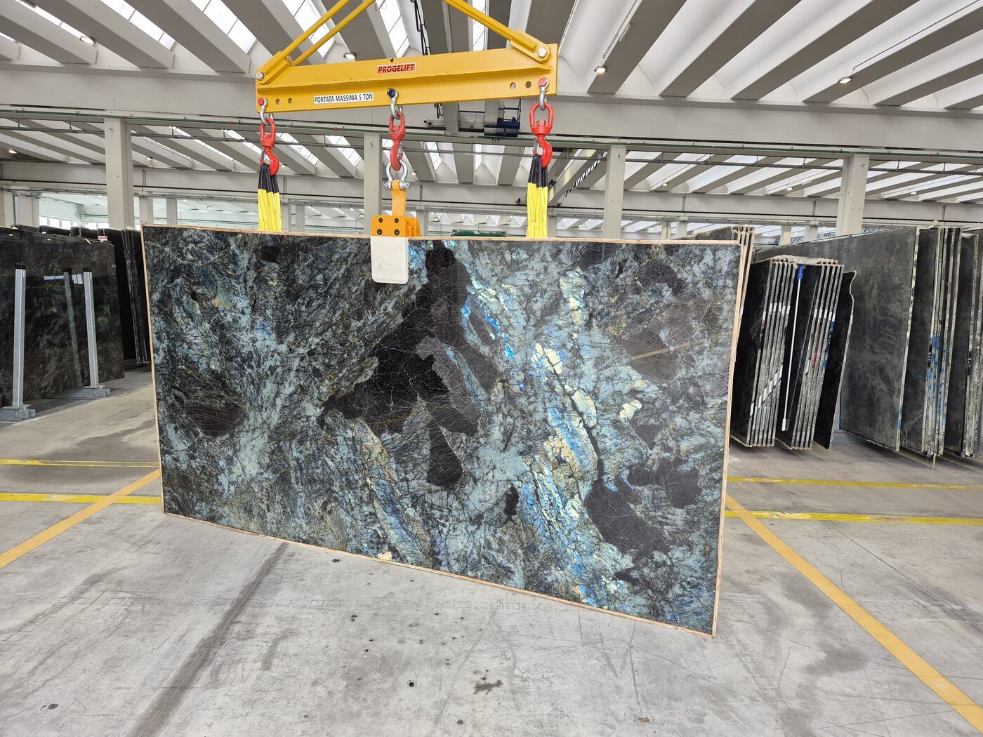 Lemurian Blue, Natural stone slabs